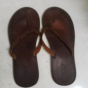 Brown Leather American Eagle flip flops